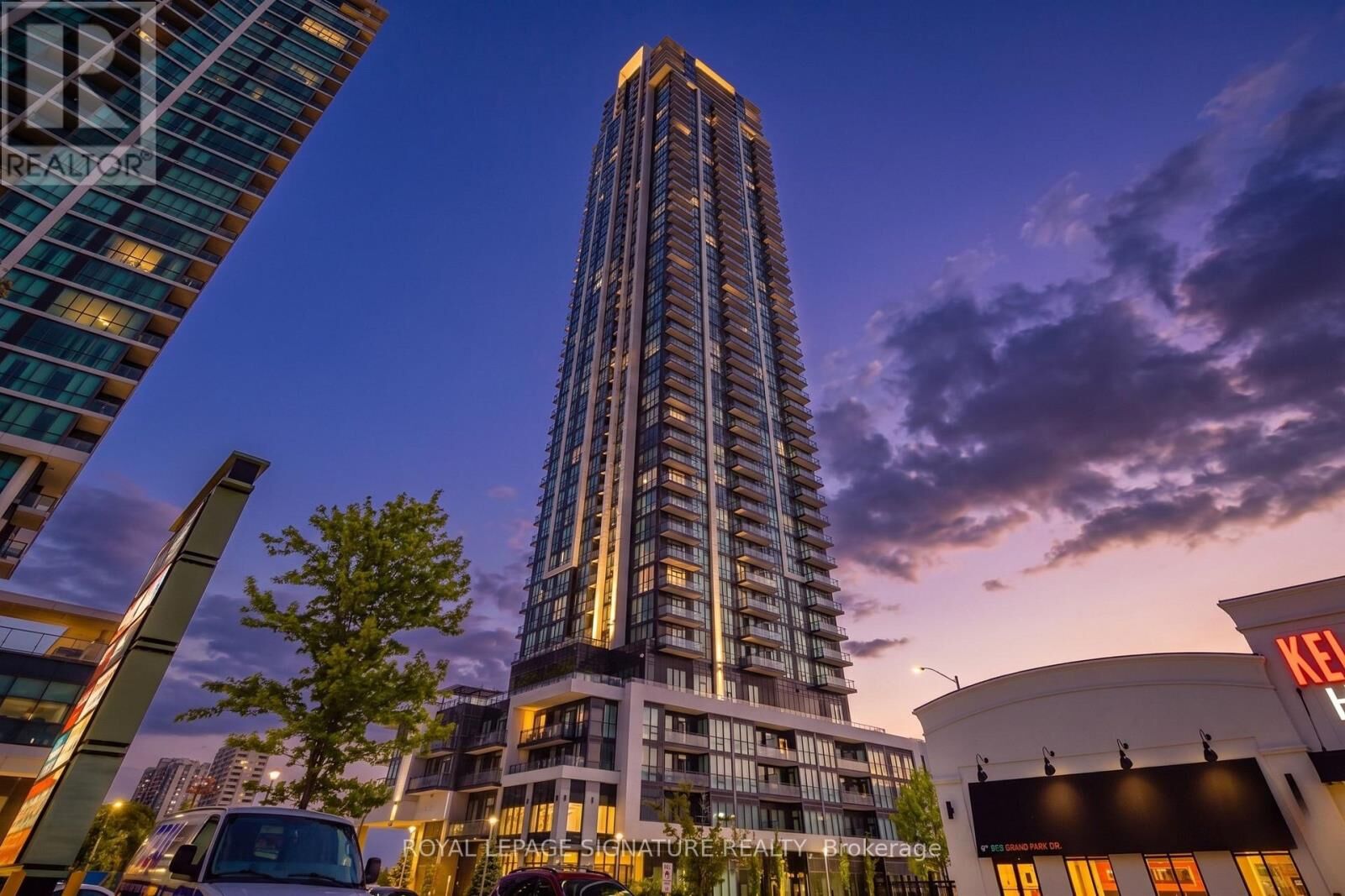 Property Photo:  3975 Grand Park Drive 2304  ON L5B 0K4 