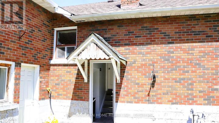 Property Photo:  113 Pitfield Road 1  ON M1S 1Y5 