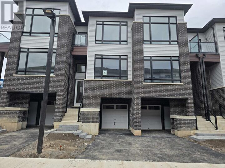 Property Photo: 27 Sidney Rose Common 26 ON L2T 2K1