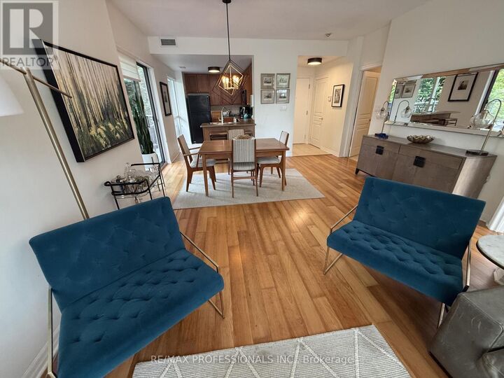 Property Photo:  80 Port Street East 216  ON L5G 4V6 