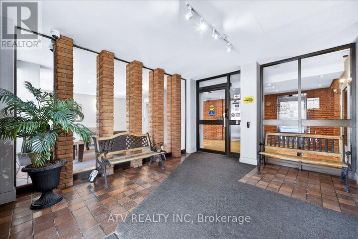 Property Photo: 151 La Rose Avenue 804 ON M9P 1B3