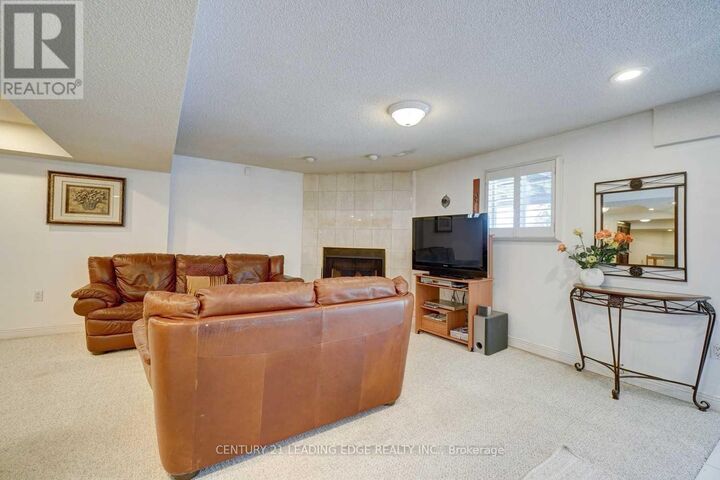 Property Photo:  1374 Heritage Way Lower  ON L6M 3C9 