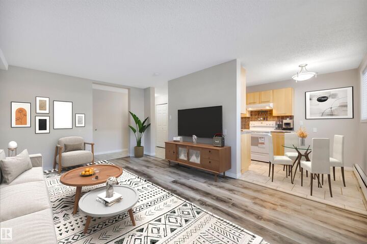 Property Photo:  10149 83 Avenue NW 105  AB T6E 2C5 