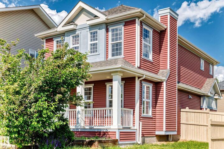 Property Photo: 875 Chappelle Link Link SW AB T6W 2W3