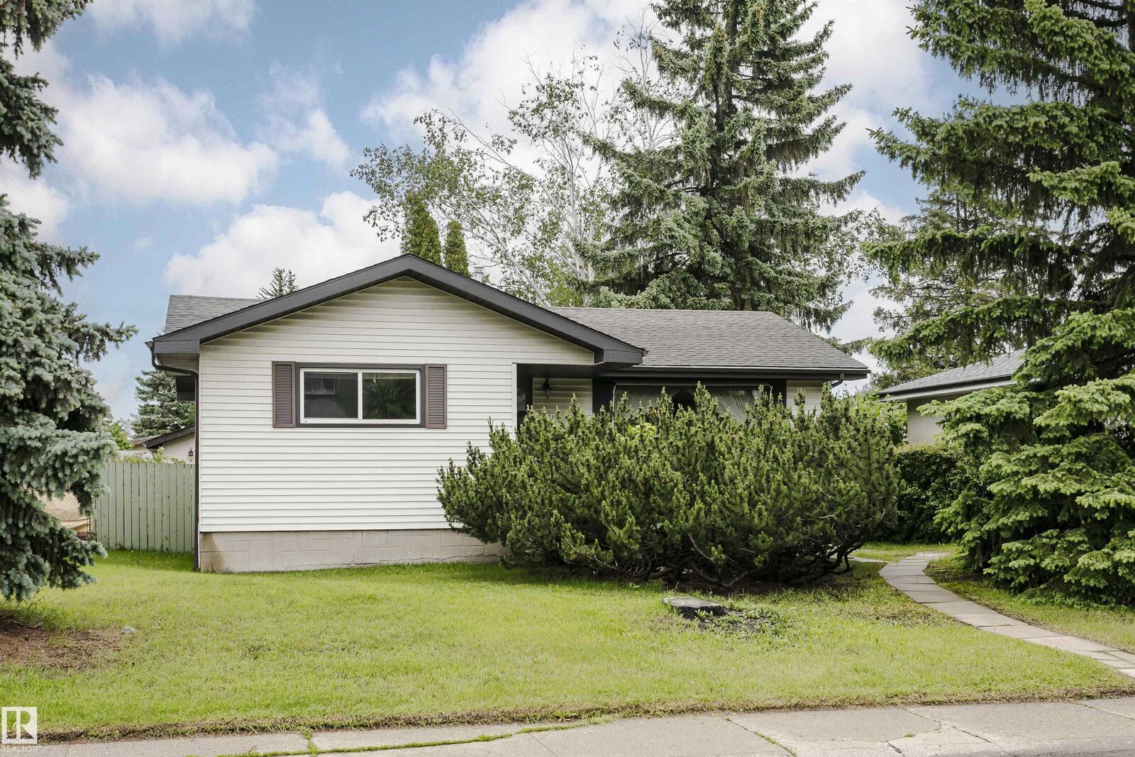 Property Photo: 14231 80 Street NW AB T5C 1L7