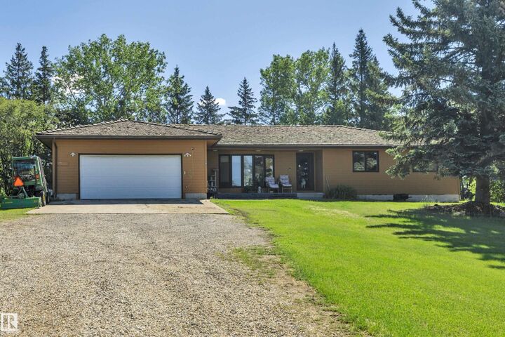 Property Photo:  50202 Rge Rd 244A 130  AB T4X 0P4 