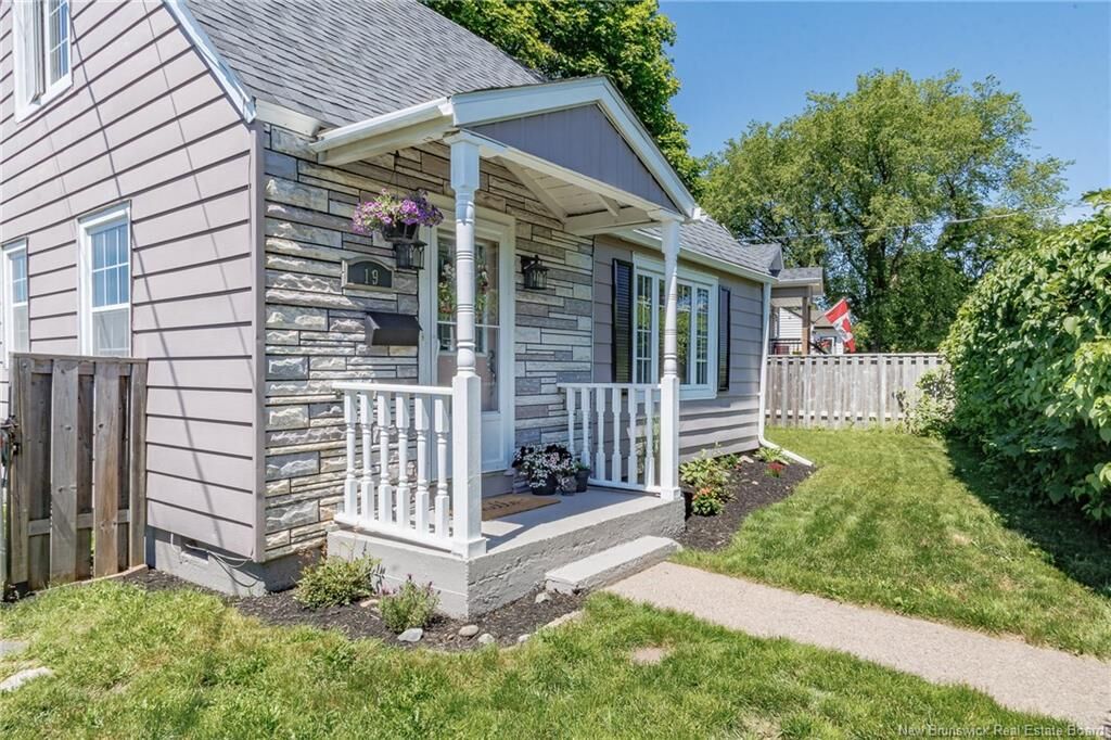 Property Photo:  19 Pugsley Avenue  NB E2K 2X1 