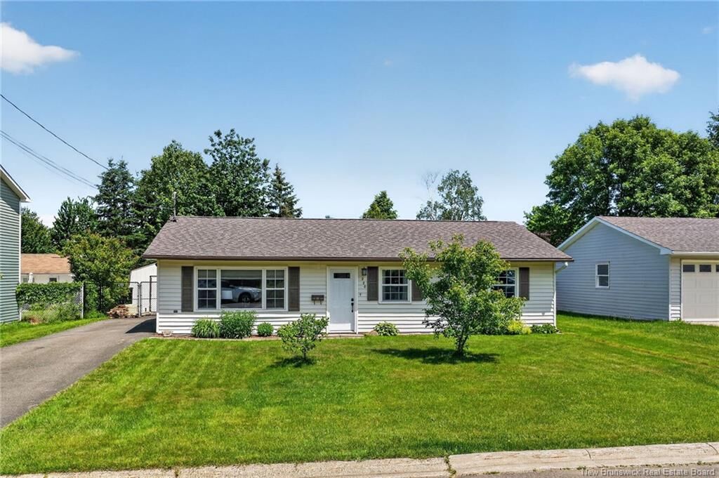 Property Photo:  220 Tobias Avenue  NB E1B 4P5 