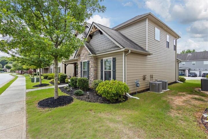 Property Photo:  4009 Glendianne Way  GA 30127 
