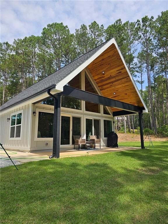 Property Photo:  2595 Omaha Drive  GA 30635 
