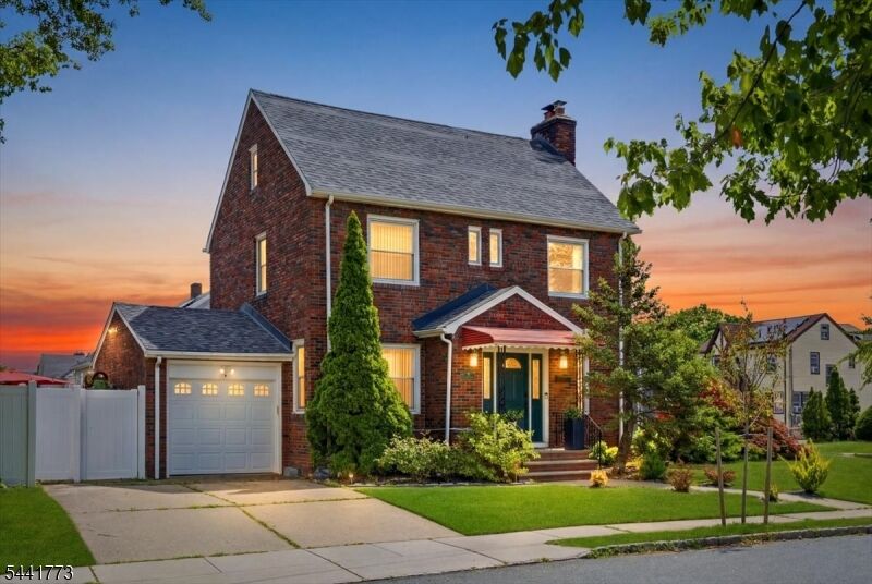 Property Photo:  459 Twin Oaks Rd  NJ 07083 
