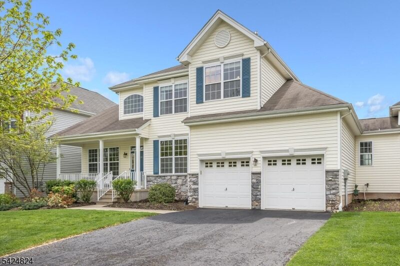 Property Photo:  10 Jockey Ln  NJ 08822 