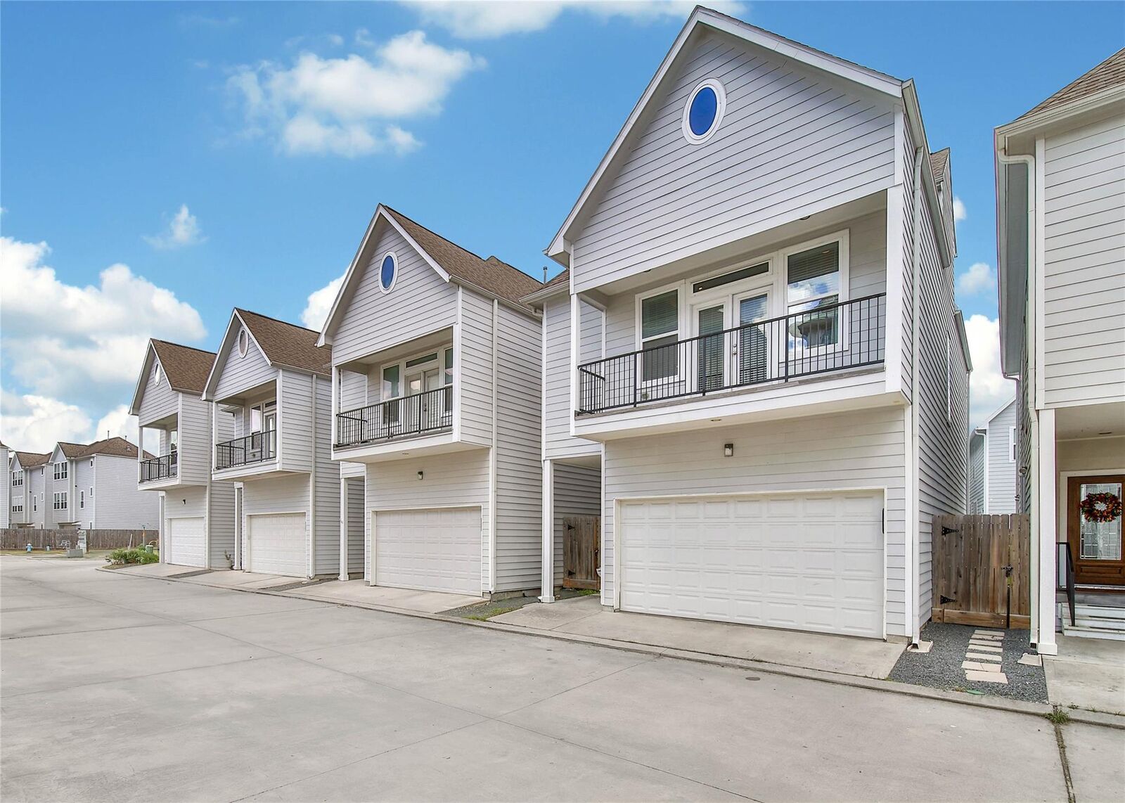 Property Photo: 1808 Napa Creek Lane TX 77009