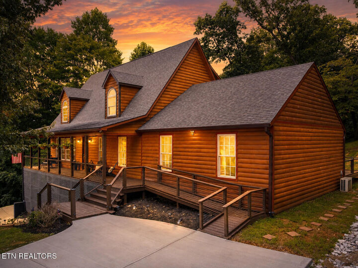Property Photo: 103 Pinnacle Pointe Way TN 37866