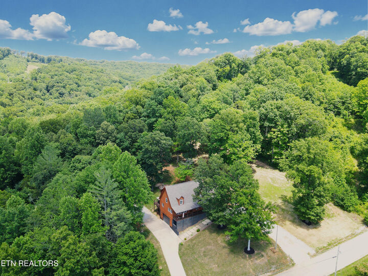 Property Photo: 103 Pinnacle Pointe Way TN 37866