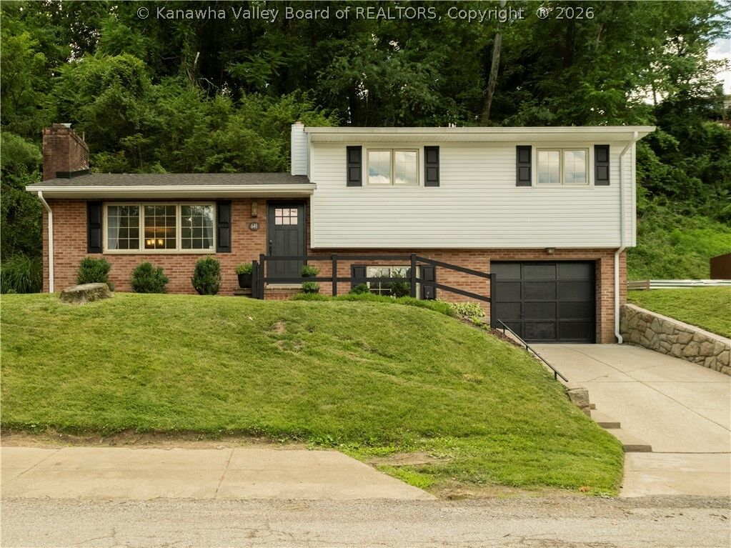 Property Photo:  641 Gordon Drive  WV 25314 