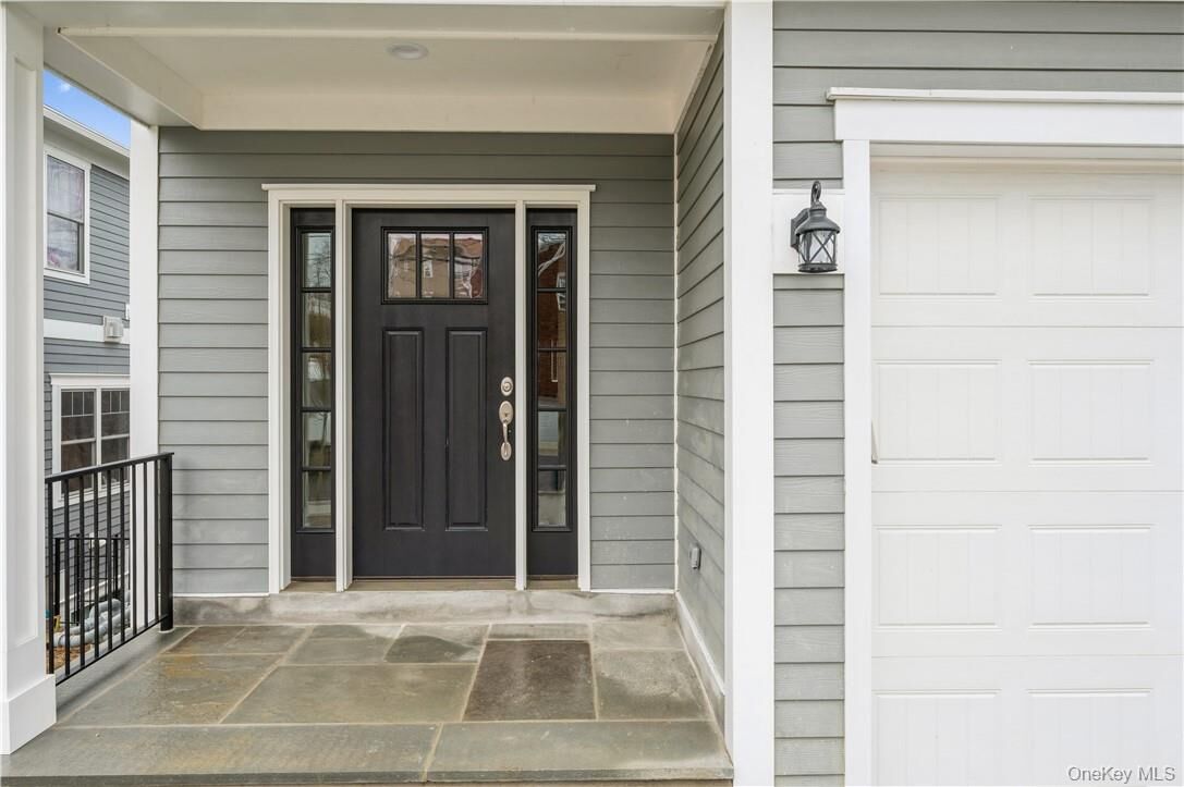Property Photo:  11 Park Avenue  NY 10528 