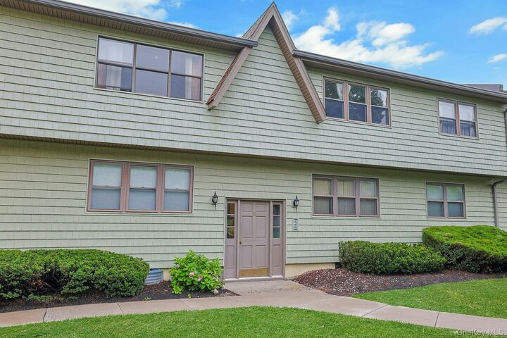 Property Photo:  32 Milford Lane 6D  NY 10901 