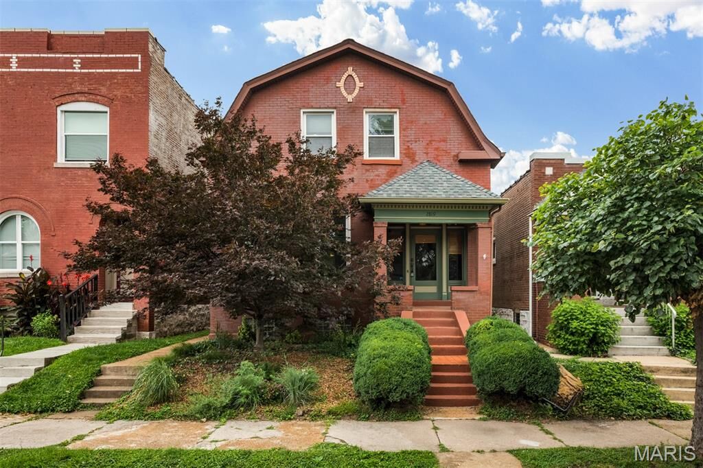 Property Photo: 2819 Minnesota Avenue MO 63118