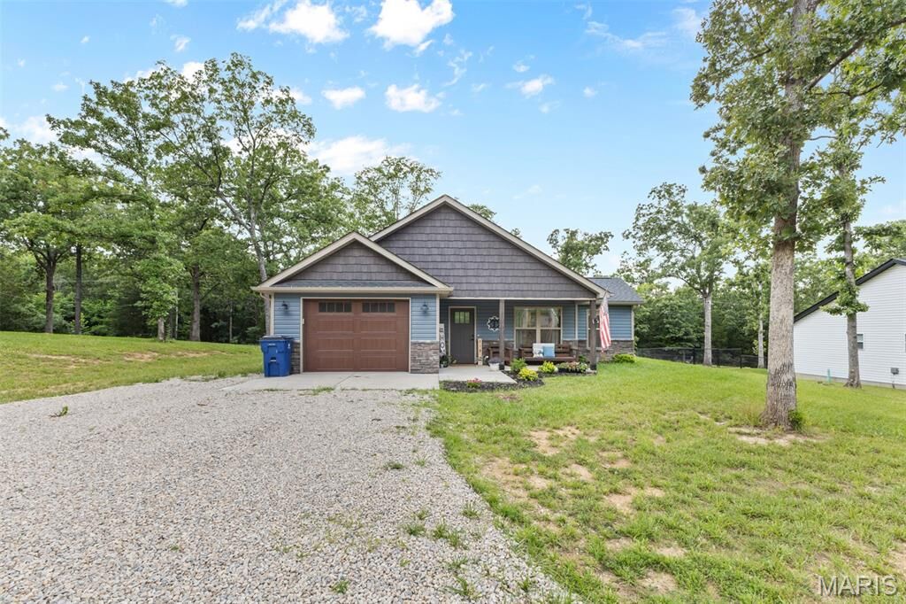 Property Photo: 219 W Mont Carmel Street MO 63628