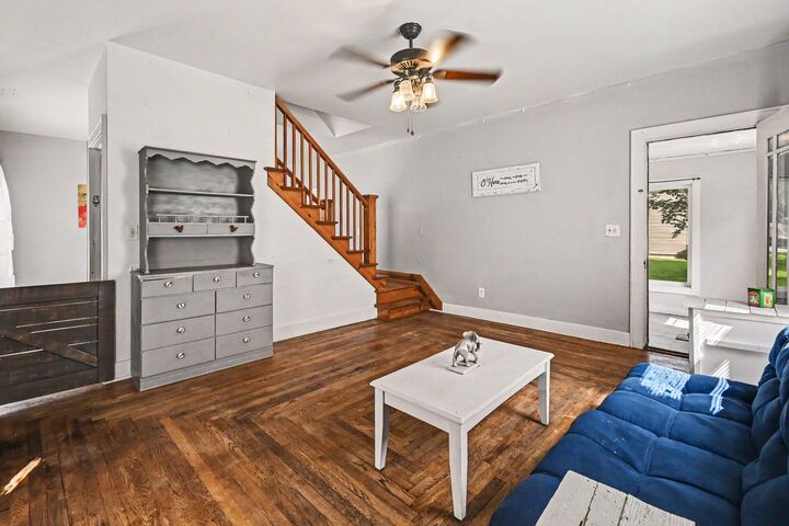 Property Photo:  412 Merritt Street  MI 48813 