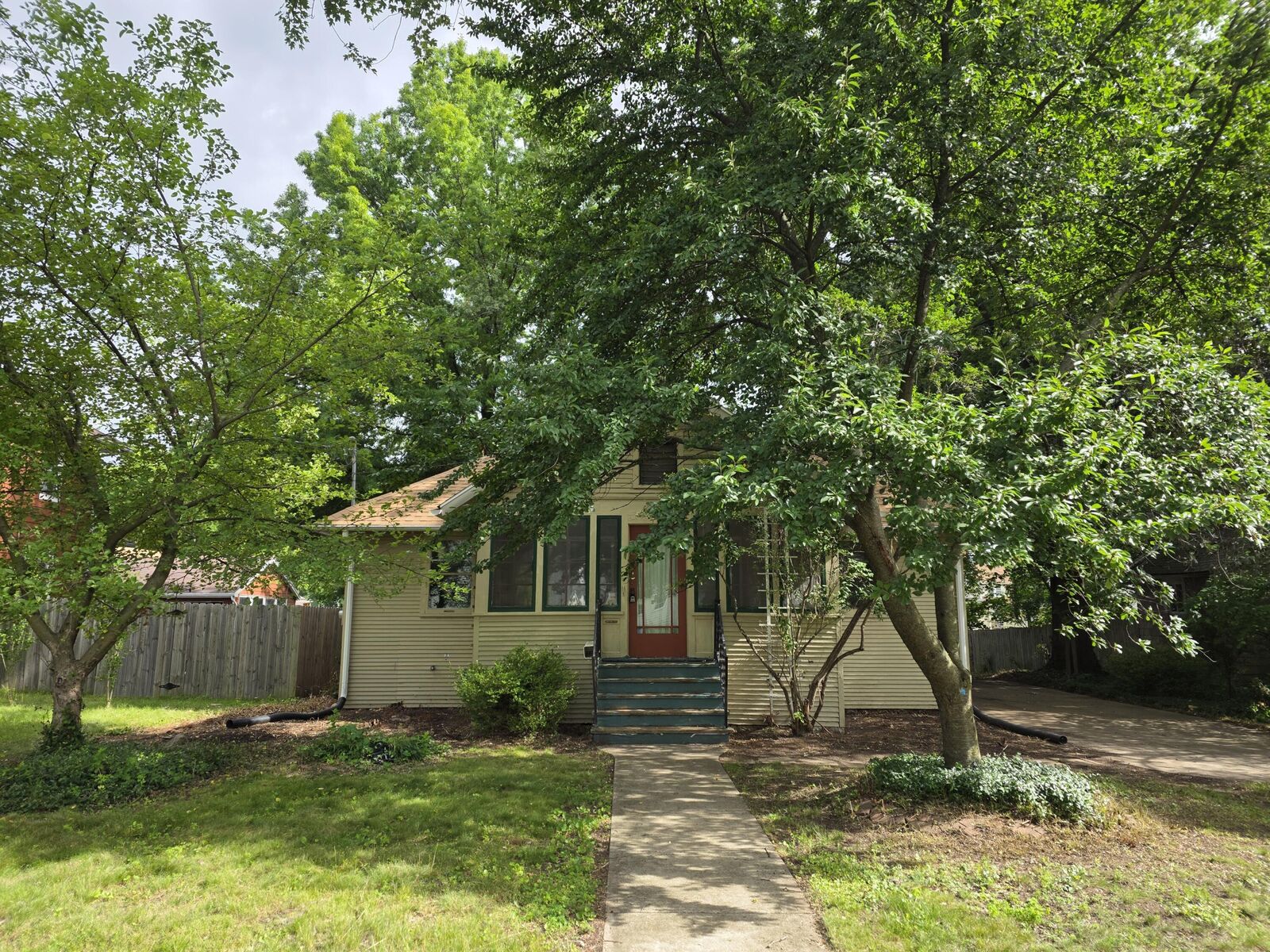Property Photo:  410 Griswold Street  MI 49203 