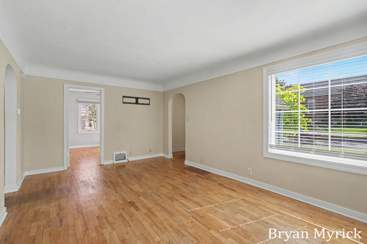 Property Photo: 762 Central Avenue MI 49423