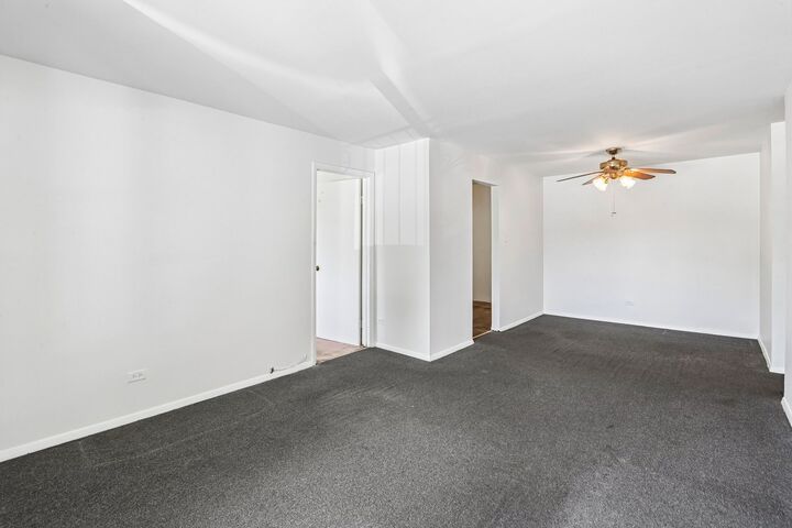Property Photo: 8997 Kennedy Drive 2E IL 60016