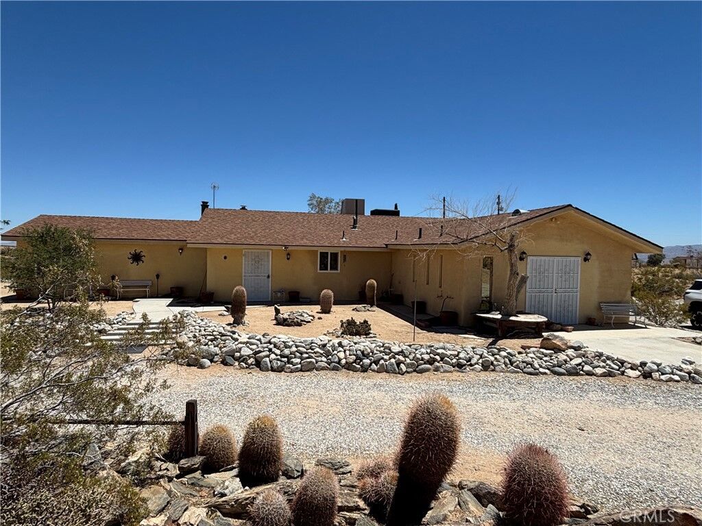 Property Photo: 3255 Sunset CA 92252