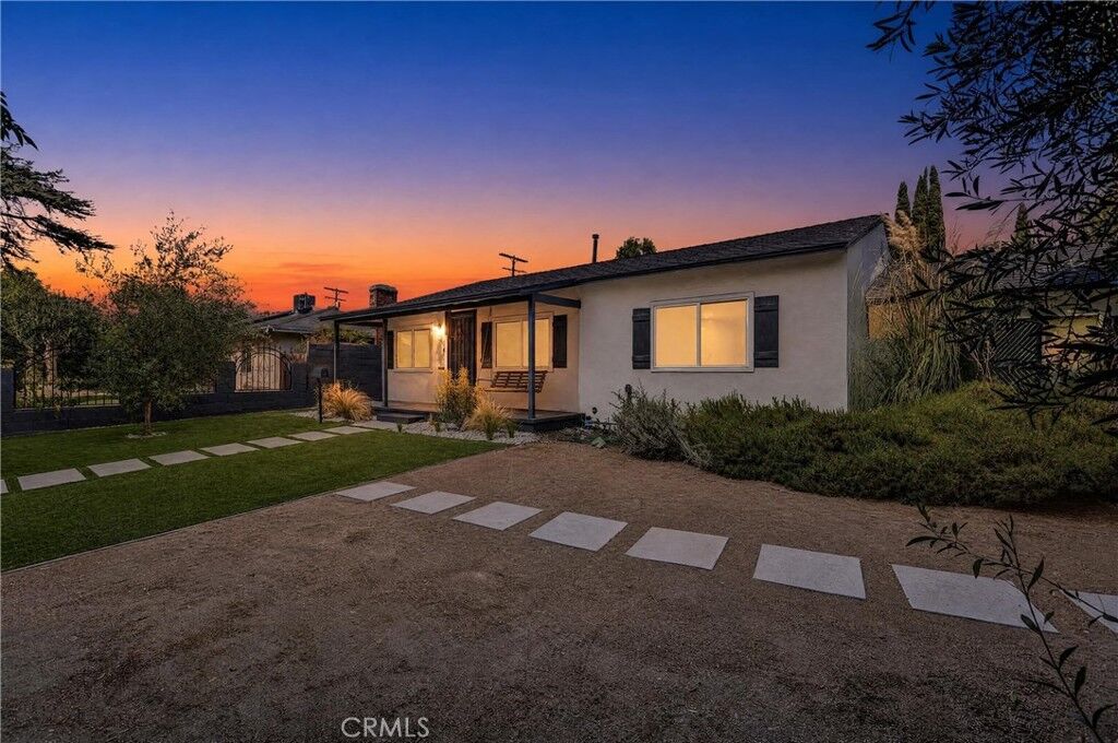 Property Photo: 6512 Coldwater Canyon Avenue CA 91606