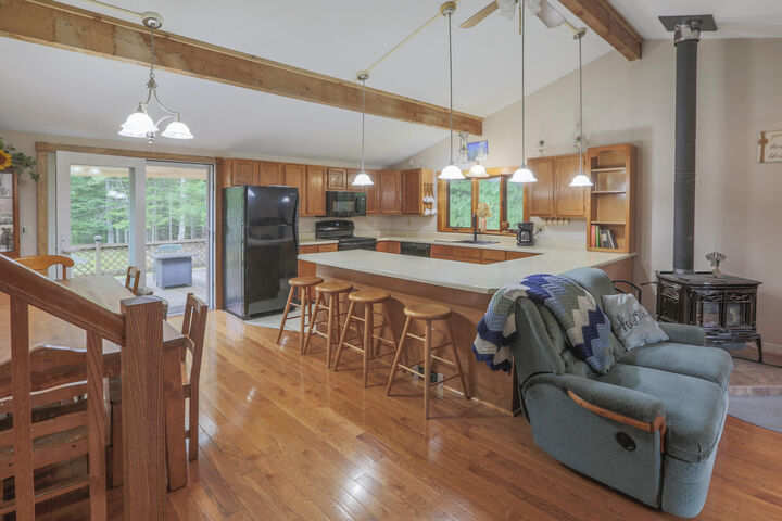 Property Photo: 502 Curtis Road ME 04915