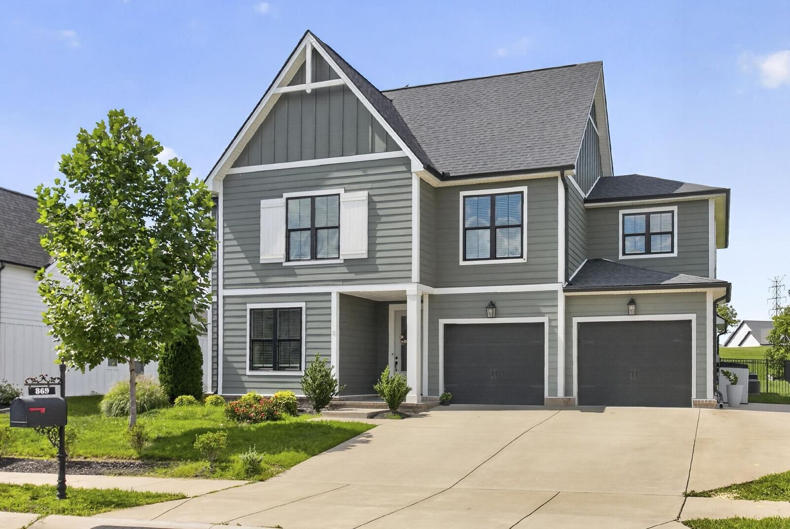 Property Photo:  869 Plowson Rd  TN 37122 