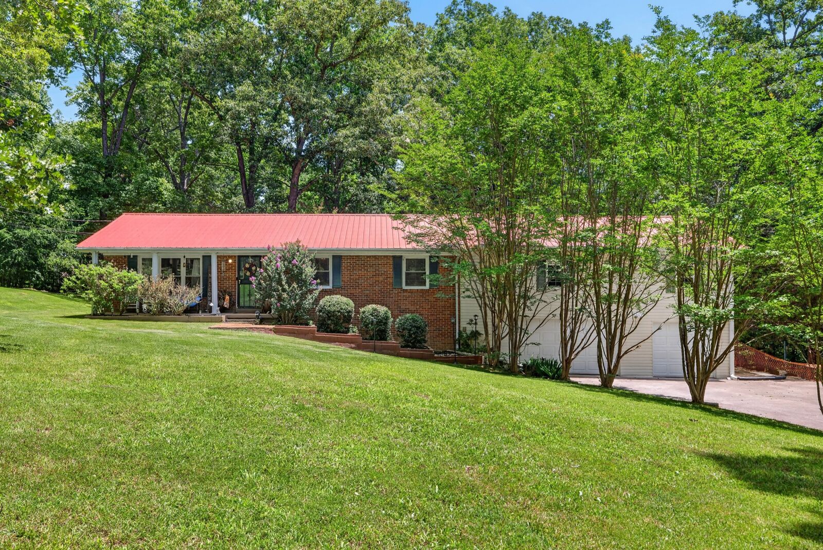 Property Photo:  313 Valley View Rd  TN 37058 