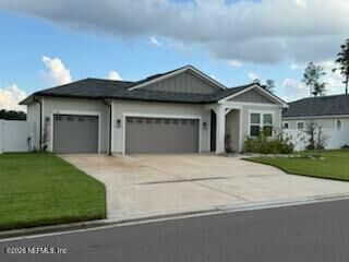 Property Photo:  5114 Angel Lake Drive  FL 32218 