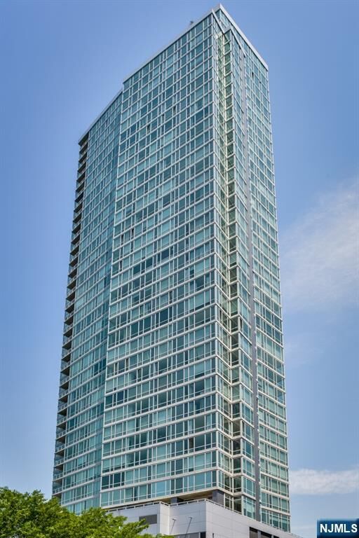 Property Photo:  2 2nd Street 801  NJ 07302 