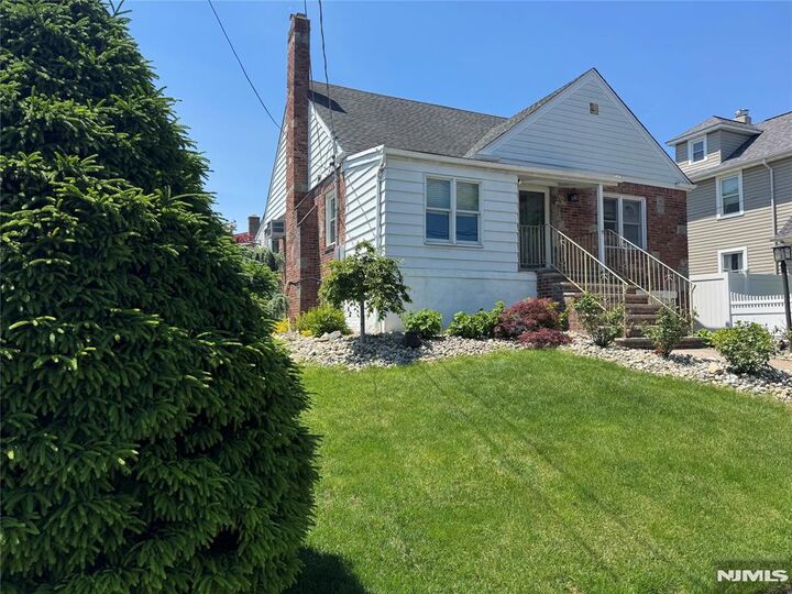 Property Photo:  270 Bell Avenue  NJ 07604 