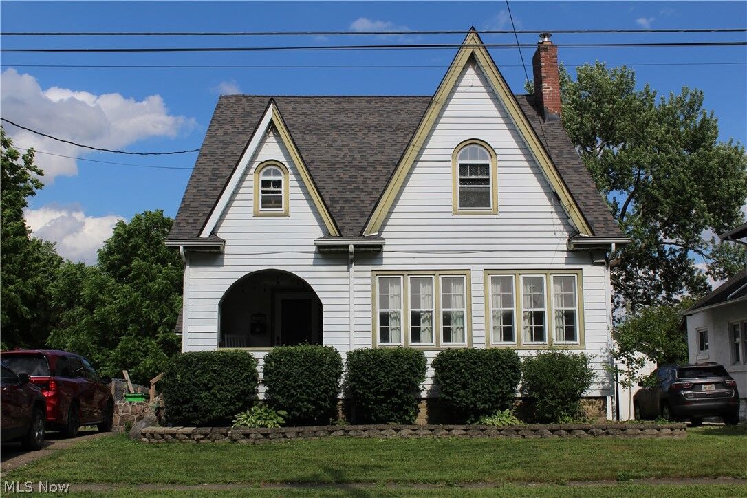 Property Photo: 130 Westwood Avenue OH 44667