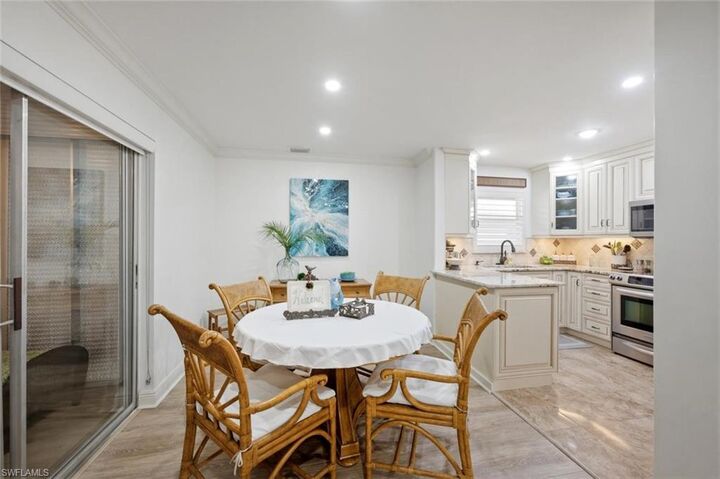 Property Photo: 1549 Sandpiper St 80 FL 34102