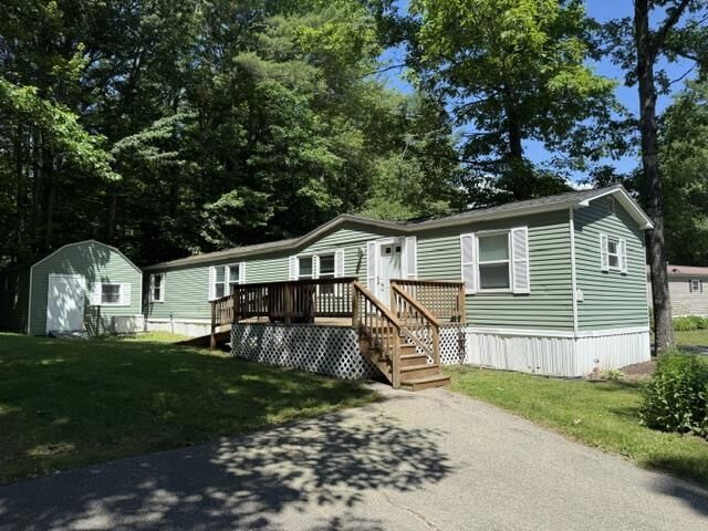 Property Photo:  123 Fox Hill Lane  NH 03813 