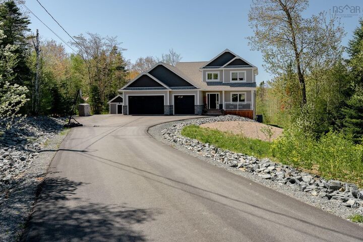 Property Photo: 1290 McCabe Lake Drive NS B4E 0P6