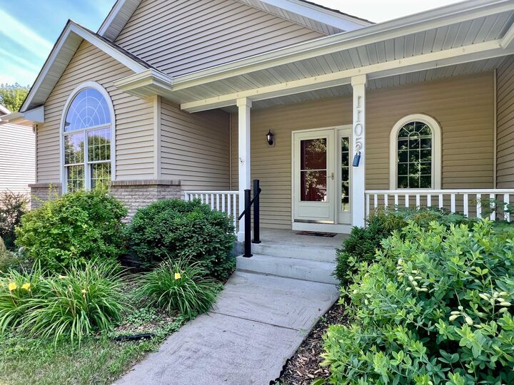Property Photo:  1105 Lupine Drive  MN 55057 