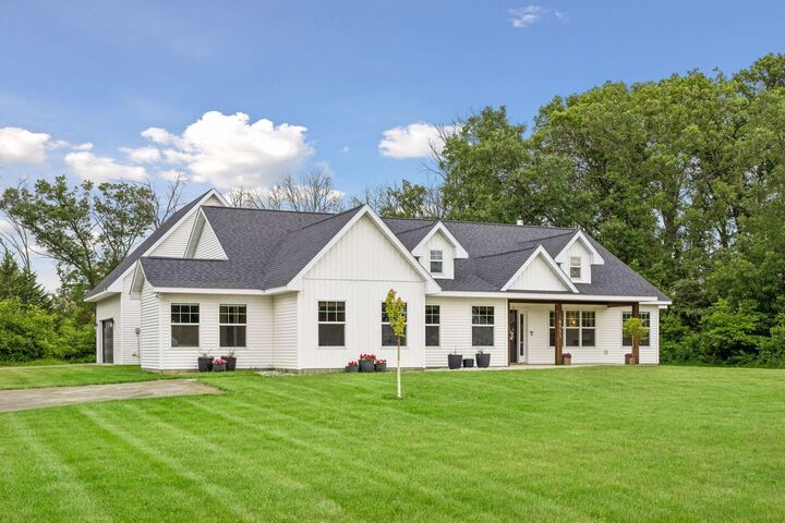Property Photo:  18952 247th Avenue NW  MN 55309 