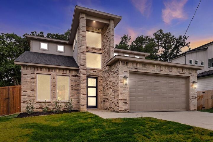 Property Photo:  173 W Shore  TX 75057 