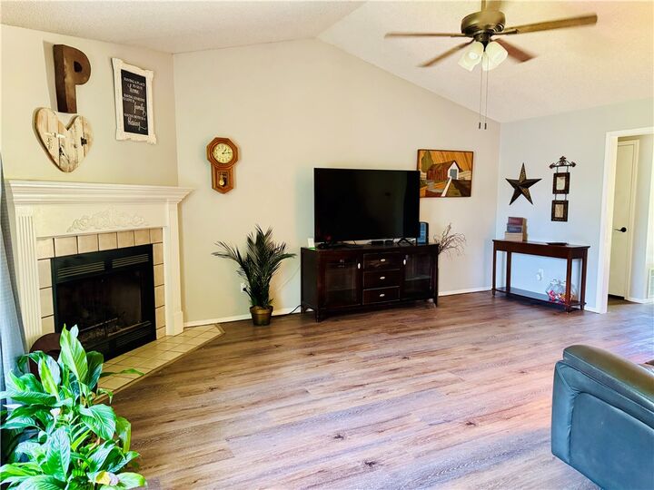 Property Photo: 3406 W Beech Drive AR 72756