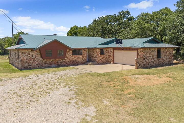 Property Photo:  29274 Highway 74  OK 73433 