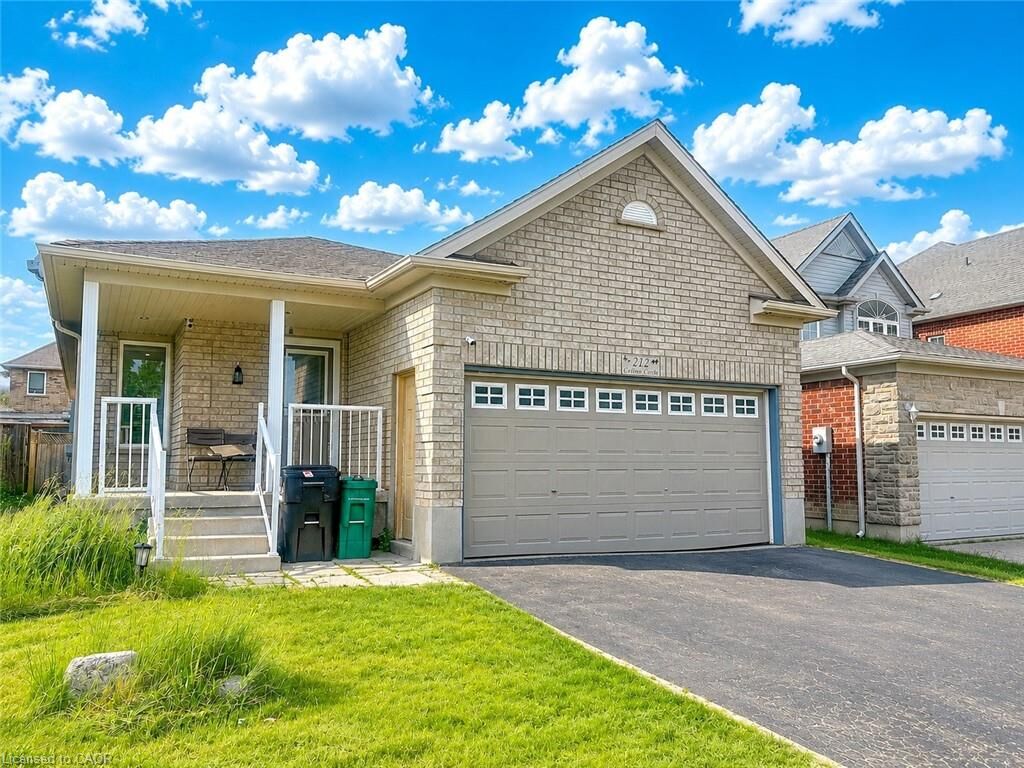 Property Photo:  212 Colton Circle  ON N2A 4K2 