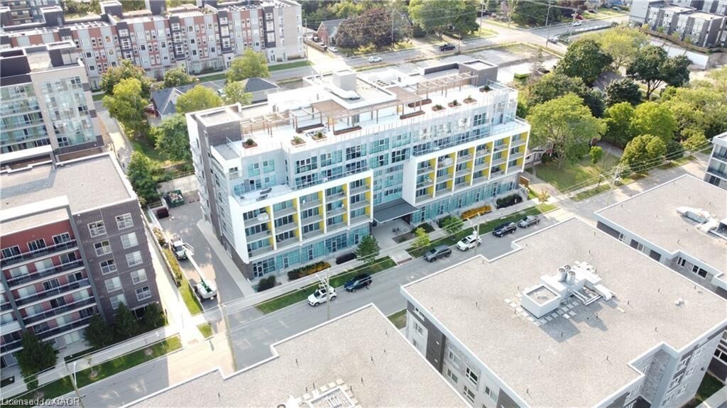 Property Photo: 257 Hemlock Street 301 ON N2L 3R4