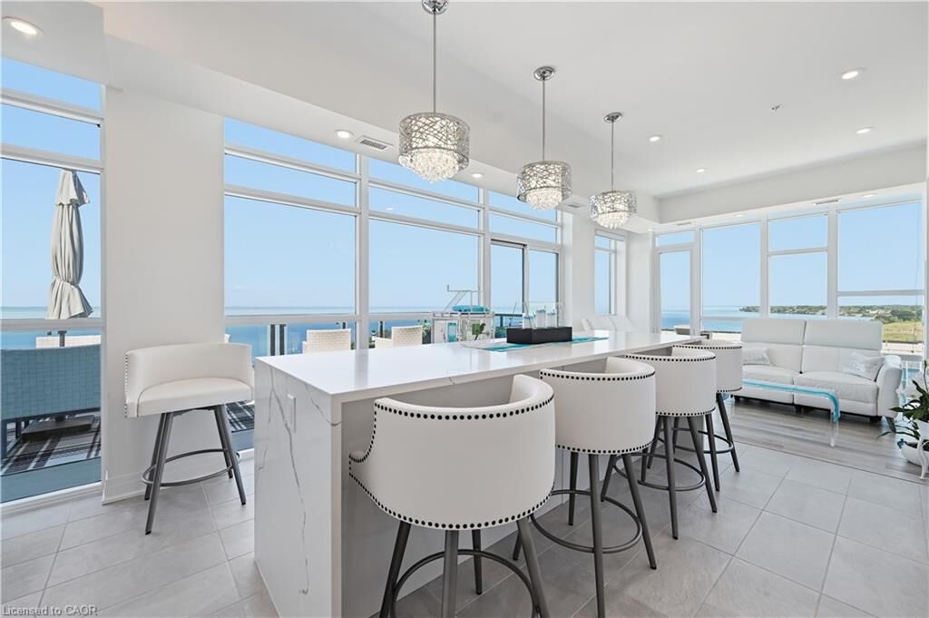 Property Photo:  16 Concord Place 808  ON L3M 0J1 