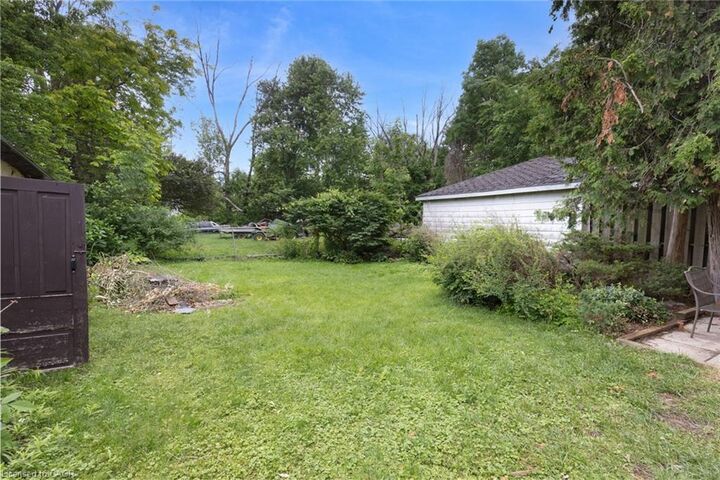 Property Photo:  10 Simcoe Street  ON N4B 1A7 