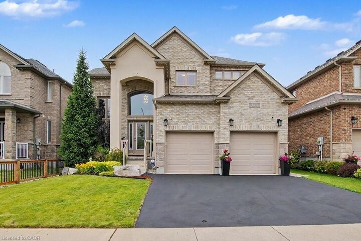 157 Green Gate Boulevard — photo 1